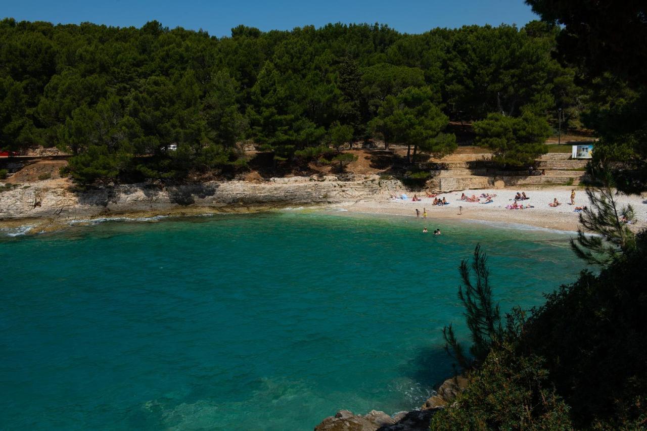 Family & Friends - Floor - Free Parking Apartment Pula